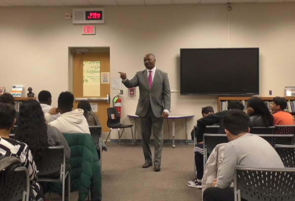Dr. Poteat has an open dialogue with the students of WTMS